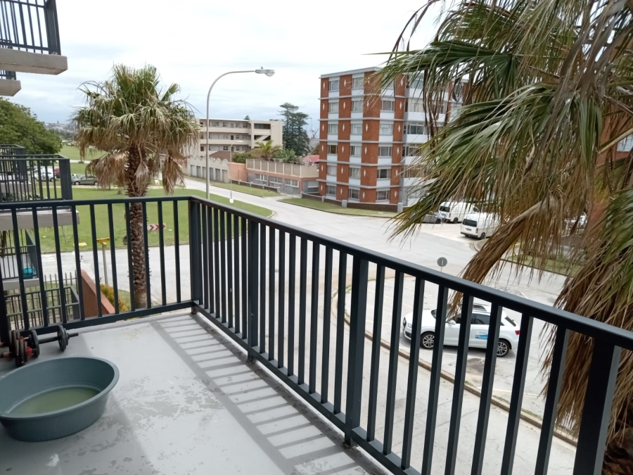 2 Bedroom Property for Sale in Humewood Eastern Cape